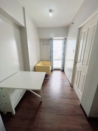 Fully Furnished 1BR for Rent in La Verti Residences Pasay