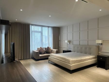 For Rent Luxury Fully Furnished 2 Bedroom Condo Unit at Sakura 