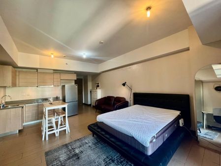 Studio Unit for Rent in Venice Luxury Residences