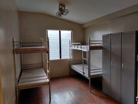 Dormitory Rooms for Rent  9000 for 1 to 2pax 3500 head for 4pax