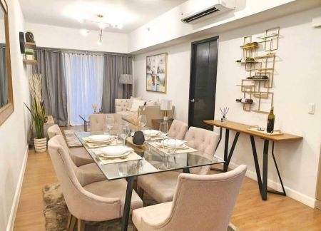 Fully Furnished 1 Bedroom Unit at Two Maridien for Rent
