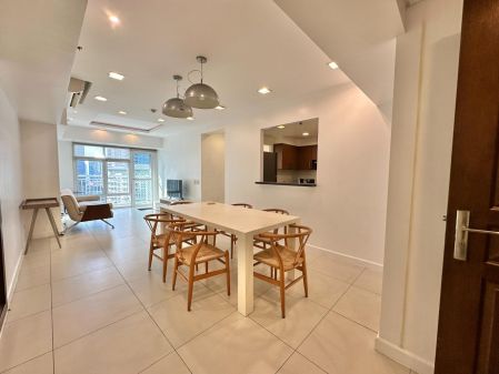 Fully Furnished 3BR Corner Unit with Balcony Serendra