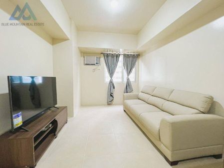 Fully Furnished 2 Bedroom Unit at Avida Towers Turf BGC for Rent