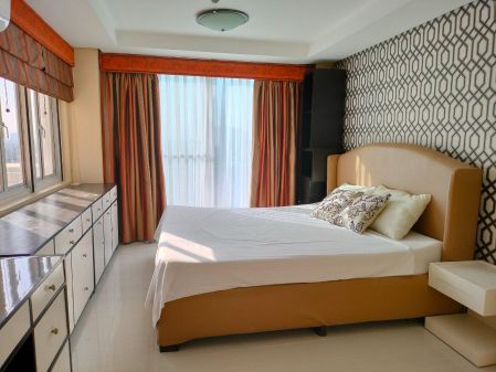 Fully Furnished 3 Bedroom Unit at McKinley Hill Garden Villas