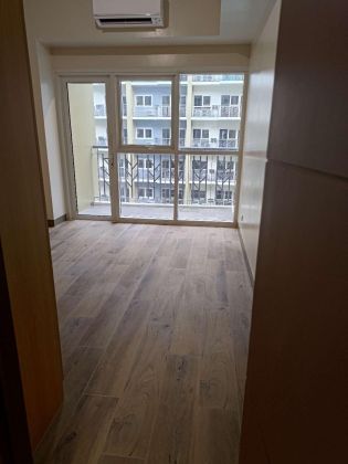 Bayshore 2BR Condo Unit with Resort Style Amenities Paranaque