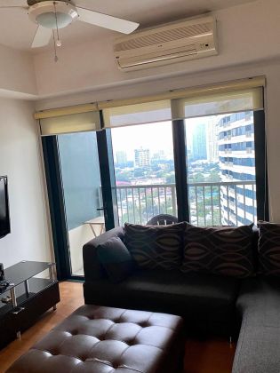 1 Bedroom Semi-Furnished For Rent in One Rockwell East Tower