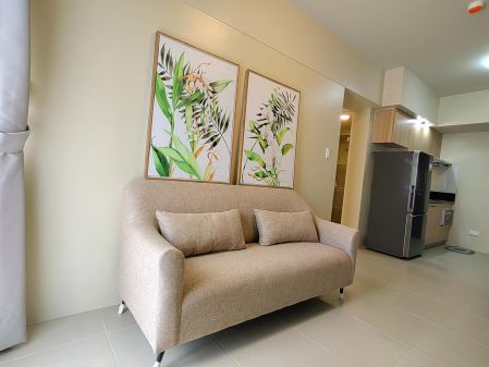 3BR with Balcony Newly Furnished with Parking at Avida Turf BGC
