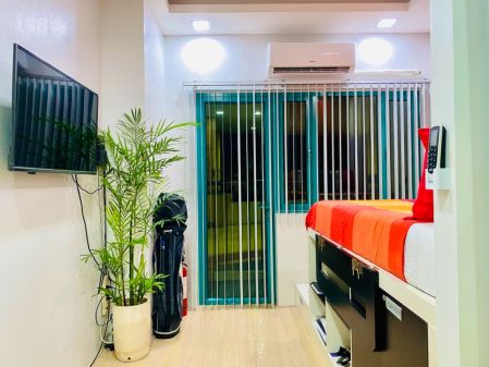 Fully Furnished Studio Unit at Shine Residences for Rent