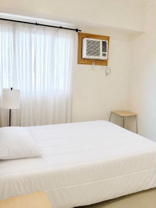 1BR Deluxe Fully Furnished in Light Residences