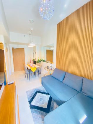 3BR Unit in Bgc Madison Park West