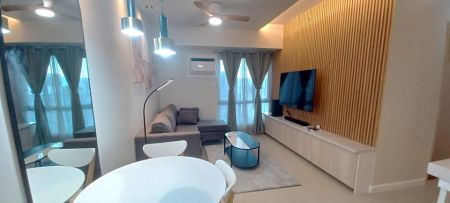 AVAILABLE on September a Well Interior Designed 2 Bedroom for Lea