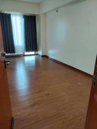 Studio Bare Located at Eastwood Parkview Tower 1