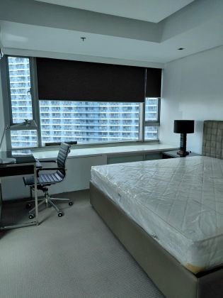 Fully Furnished 3 Bedroom Unit at Alphaland Makati Place