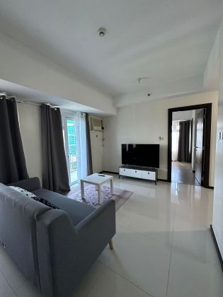 Fully Furnished 2 Bedroom Unit for Rent at Trion Towers
