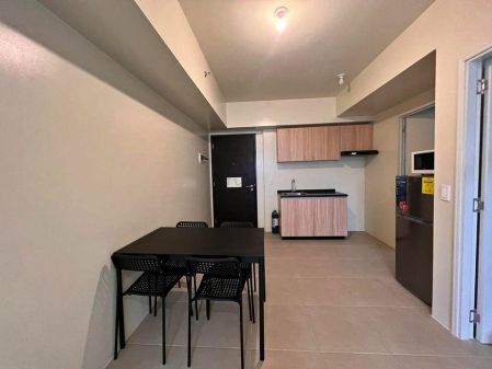 Semi Furnished 1BR for Rent in Avida Towers Sola Quezon City