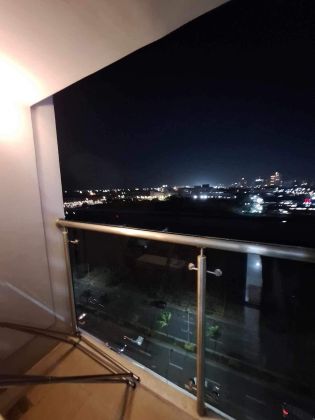 Shore 2 Residences 1 Bedroom Unit with Balcony for Lease in Pasay