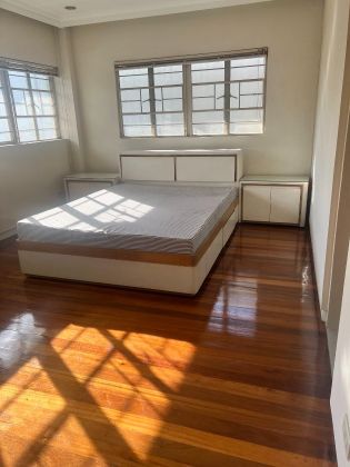 6BR 6 Bathroom with Car Park Staff House or family House