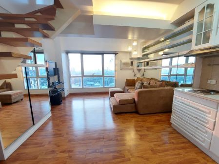 Cozy and Renovated 1BR in East of Galleria Ortigas