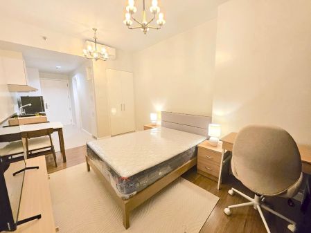 Fully furnished Studio unit in Arton by Rockwell QC