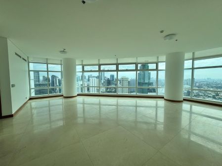 Spacious 3BR Condo For Rent in Makati Two Roxas Triangle 