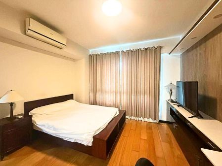 For Lease Condo Unit at One Serendra East Tower