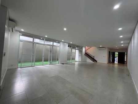 Duplex House BelAir Makati