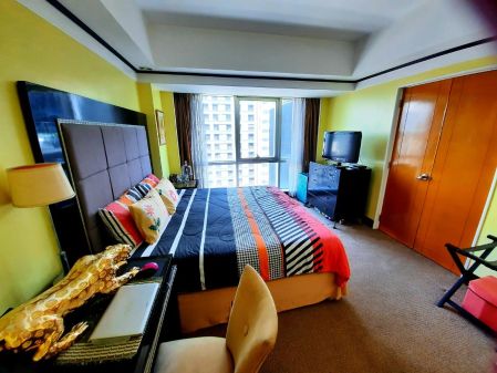 Fully Furnished 1 Bedroom Unit at Somerset Millenium for Rent