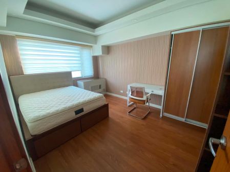 Fully Furnished 2BR in Eton Tower Makati