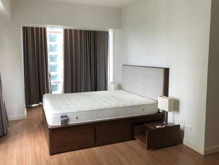 Fully Furnished 3 Bedroom Condo for Lease at Red Oak Tower