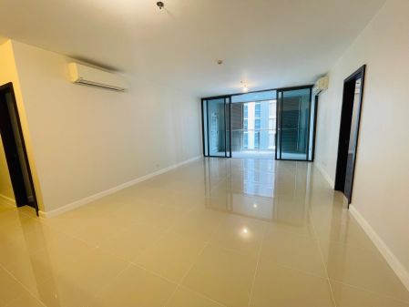 Semi Furnished 3BR for Rent in Arbor Lanes Arca South Taguig