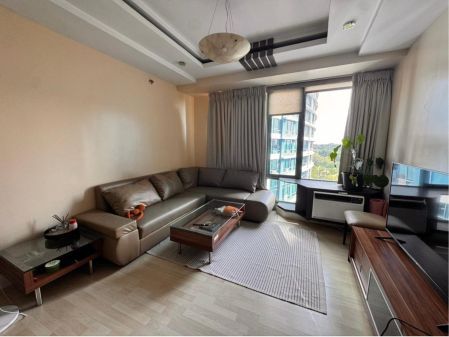 Spacious 2 Bedroom in Bellagio Towers