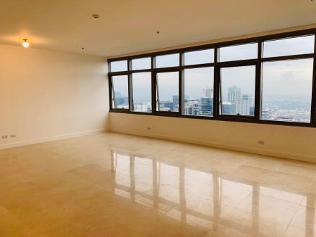 3 Bedroom Unit at The Suites at One Bonifacio High Street