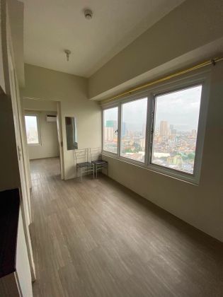 Unfurnished 1 Bedroom Unit at 878 Espana for Rent