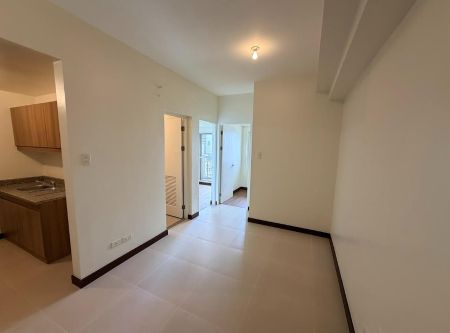 Unfurnished 2 Bedroom Unit at Fairlane Residences for Rent