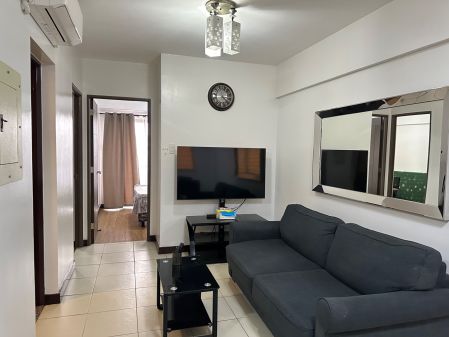 2BR Fully Furnished in Verawood Residences near BGC