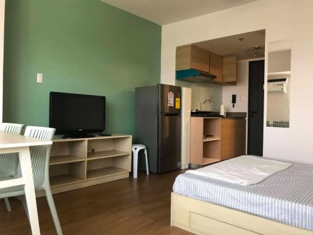 Premium Studio in The Rise Makati for Rent