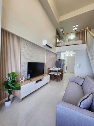 Modern 1BR Seaview Loft in Mandani Bay Cebu.