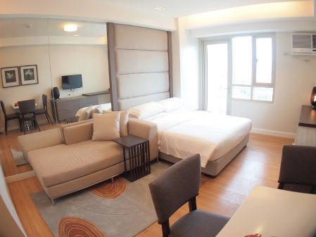 Studio Condo with Balcony in The Grove by Rockwell Pasig
