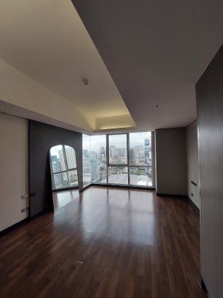 Unfurnished Studio for Rent in F1 Hotel Taguig