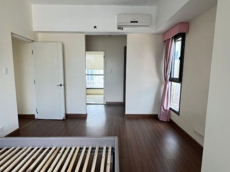 2 Bedroom Fully Furnished Unit at Shang Salcedo Place for Rent