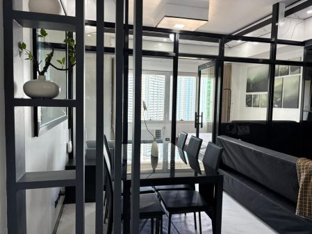 Newly Renovated 1 Bedroom Unit in Fairways Tower with Parking