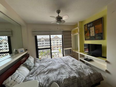 One Oasis Studio with Balcony for Rent