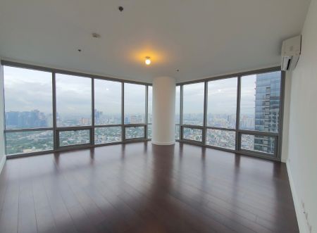 4 Bedroom Unit at The Suites at One Bonifacio High Street