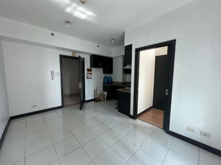 1BR for Rent at Gateway Regency