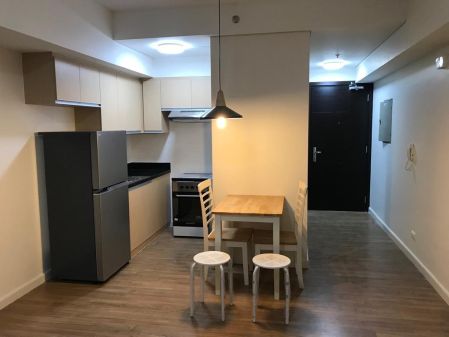 Furnished Studio Unit at The Lerato in Makati City