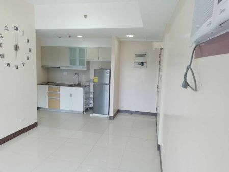 Semi Furnished 1BR for Rent in The Viceroy Residences Taguig