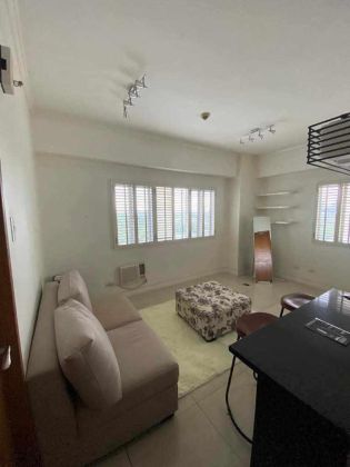 For Rent Spacious 1 Bedroom Furnished in Morgan Residences