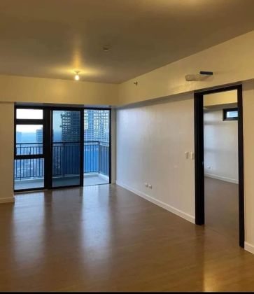1BR Bare Unit with Parking at High Park Vertis
