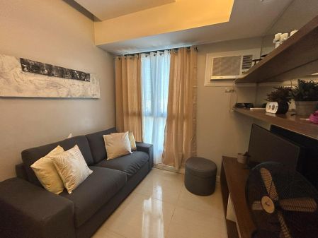 Fully Furnished 1 Bedroom Unit at The Sapphire Bloc for Rent