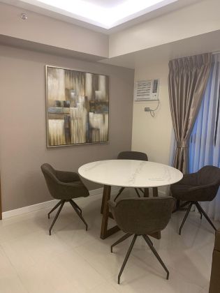 2 Bedroom Furnished for Rent in the Sapphire Bloc